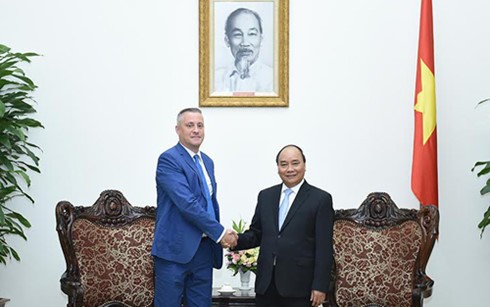 Premierminister Nguyen Xuan Phuc empfängt internationale Gäste - ảnh 1